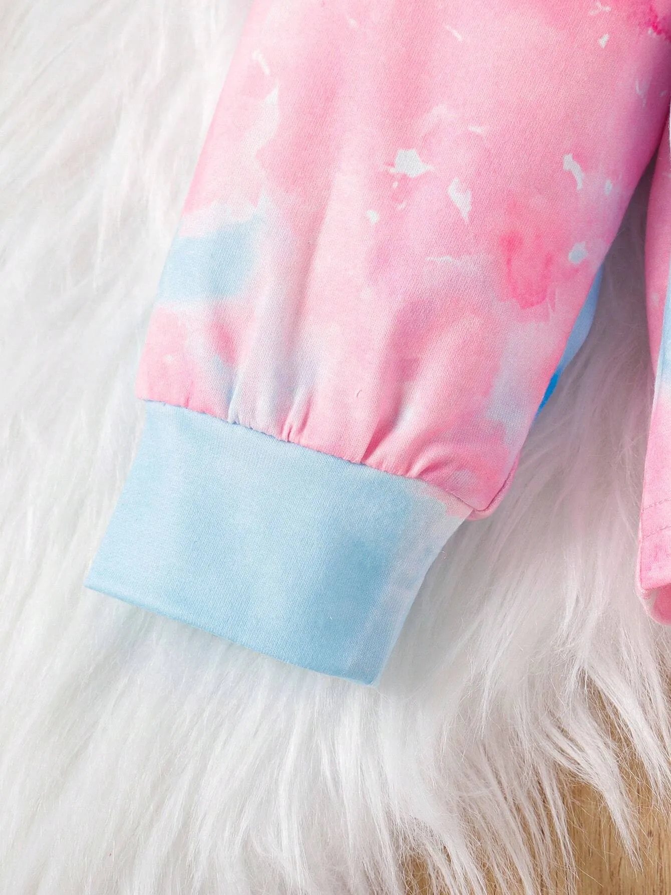 2pcs Girls Fashion Tie Dye Letter Print Hooded Sweatshirt   Slim Fit Pants Set