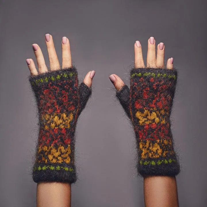 Autumn Acorns | Heavy Goat Wool | Fingerless Gloves